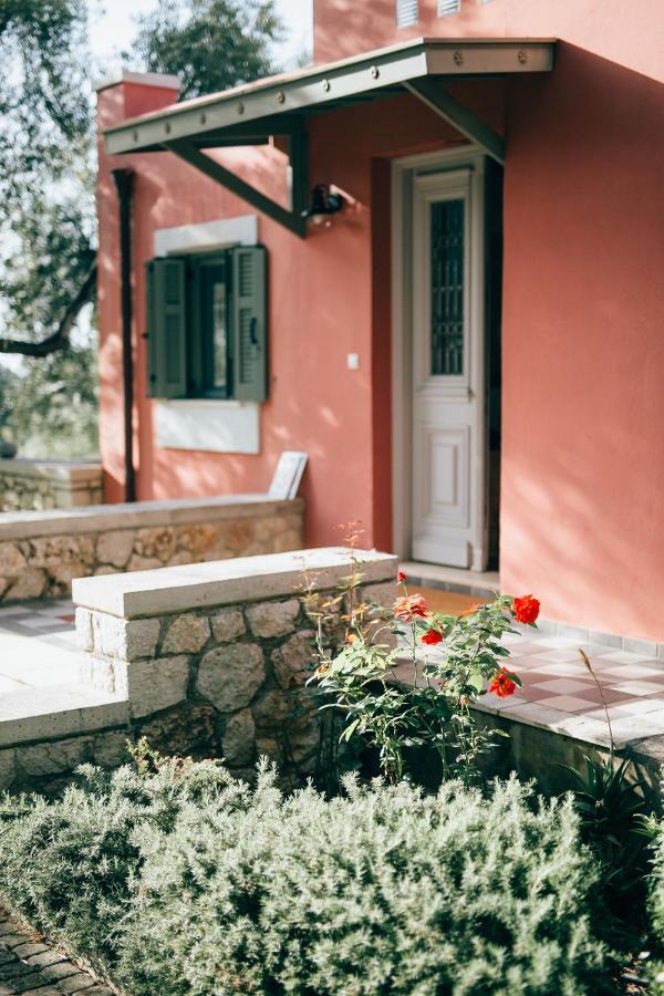 Villa La Casa Rossa Áyios Nikítas Esterno foto