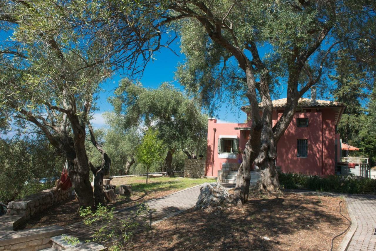 Villa La Casa Rossa Áyios Nikítas Esterno foto